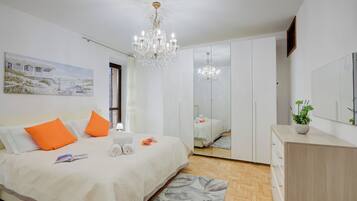 Family Apartment, 1 Bedroom (Camelia -  Historical Center near) | 1 bedroom, free WiFi, bed sheets