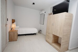 Classic Twin Room | Free WiFi