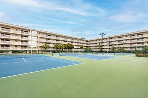 Sport court - Aqua Vista Retreat 2 BDR in Spectacular Resort! (Hilton Head Island)
