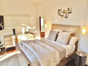 3 bedrooms, individually decorated, individually furnished, free WiFi