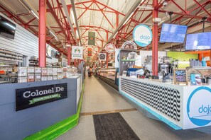 Shopping centre - Findlay Market Suite 4 (Cincinnati)