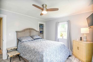 Hus, flere senger, kjøkken, hageutsikt | 3 soverom, individuelt dekorert, individuelt innredet og sengetøy