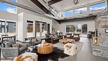 Rumah, Beberapa Tempat Tidur, hot tub, pemandangan gunung | Interior