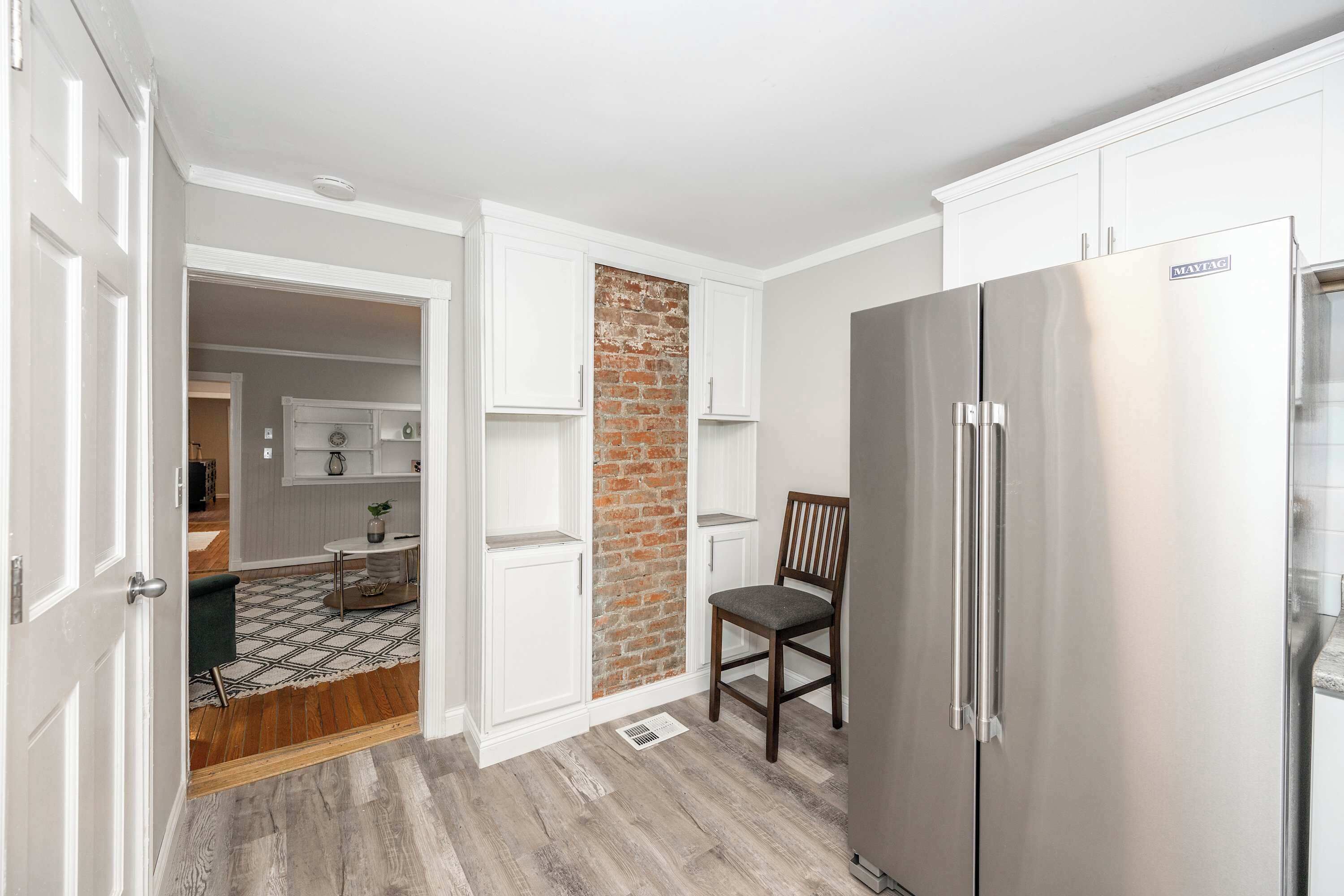 Nhà, nhiều giường, ban công, quang cảnh vườn | Nội thất