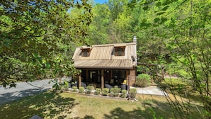 Unclassified image, 2 of 42, button - Stylish Cabin w/ Hot Tub, Games & More! (Sevierville)