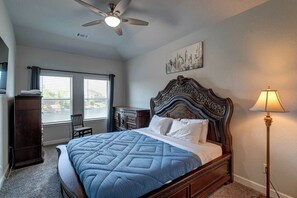 House, Multiple Beds, Hot Tub (Lakeview Mansion) | 5 bedrooms, individually decorated, individually furnished, bed sheets