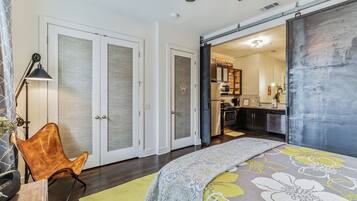 Condo, Multiple Beds, Kitchen, City View (Cash’s Corner) | 1 bedroom, individually decorated, individually furnished