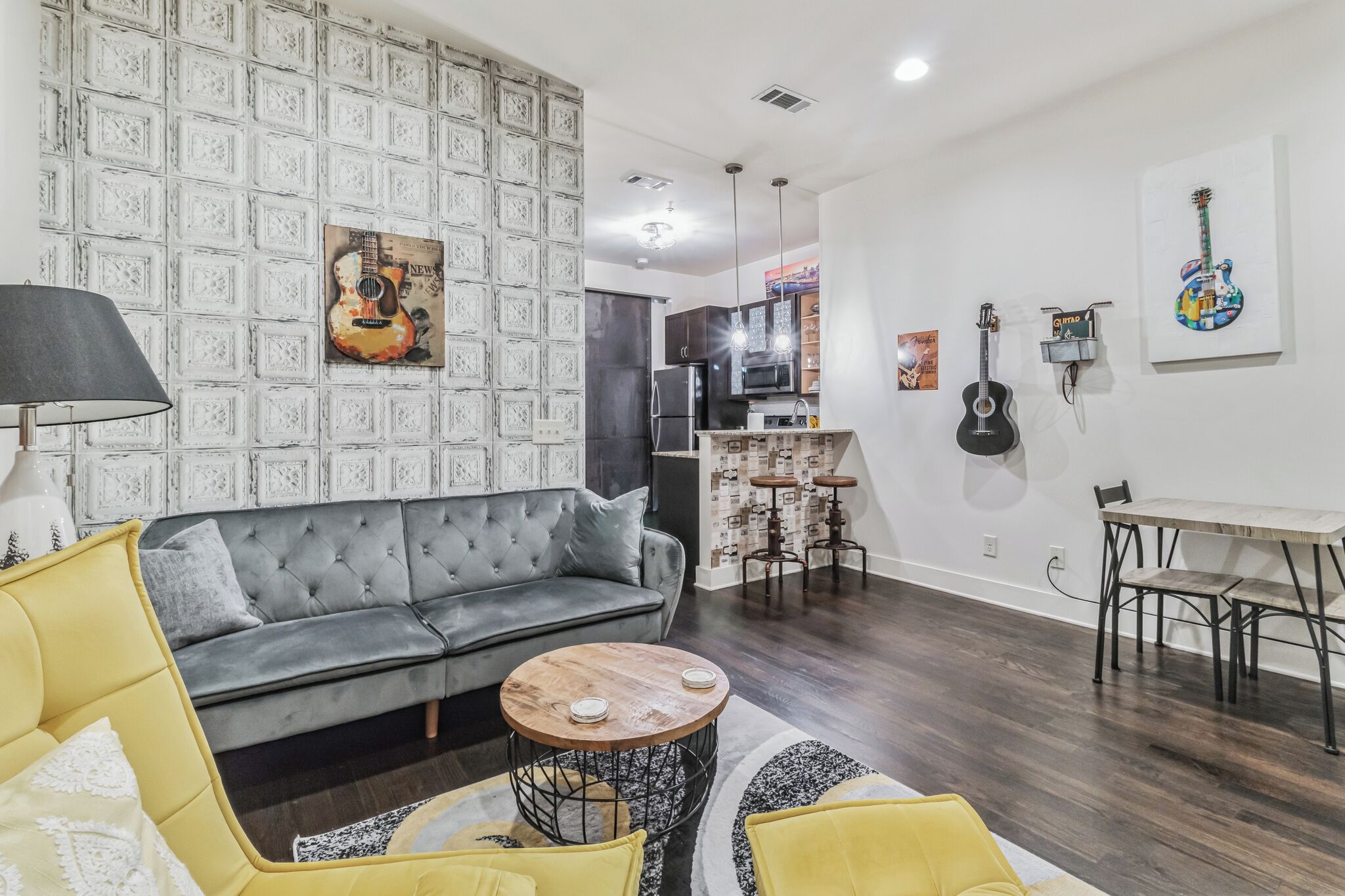 公寓客房, 多張床, 廚房, 城市景觀 (Cash’s Corner) | 起居區