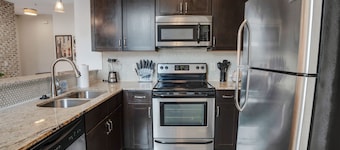 Modern Loft Near West End!