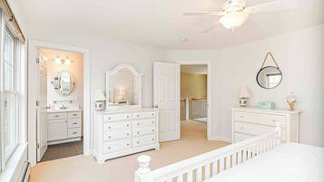 House, Multiple Beds, Patio, Garden View (Pete's Place) | 5 bedrooms, individually decorated, individually furnished, free WiFi