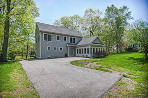 Exterior - Stunning 5 Bdr, Walk to York Harbor Beach! (York)