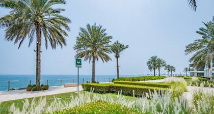 Seafront 4BR Apartment with Assistant Room in The Address Fujairah Residences Block B, Fujairah