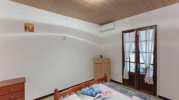 5 Schlafzimmer, BĂŒgeleisen/BĂŒgelbrett, WLAN, BettwĂ€sche