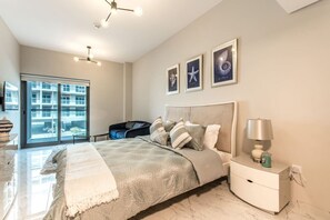 熨斗/熨衫板、免費 Wi-Fi、床單