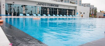 Premium Studio | Few minutes to Expo Site!!