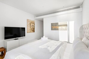 2 室のベッドルーム、デスク、アイロン / アイロン台、WiFi (無料)