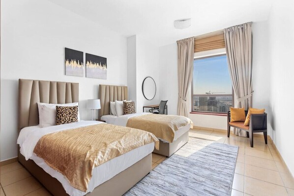 2 bedrooms, desk, iron/ironing board, free WiFi