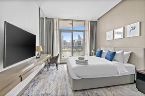 Desk, iron/ironing board, free WiFi, bed sheets - Premium Studio with Canal View (Business Bay, Dubai)