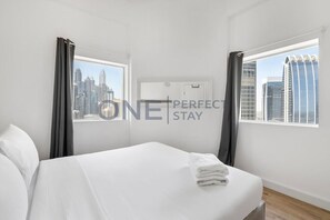 1 室のベッドルーム、デスク、アイロン / アイロン台、WiFi (無料)