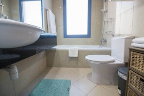 Hair dryer - Ideal for Families | Close to ALL Amenities! (Silicon Oasis, Dubai)