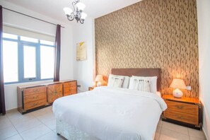 Desk, iron/ironing board, free WiFi, bed sheets - Ideal for Families | Close to ALL Amenities! (Silicon Oasis, Dubai)