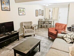 Apartment | 2 bedrooms, Internet