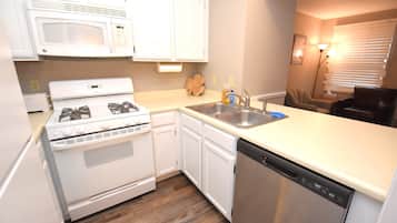 Apartment | 2 bedrooms, Internet