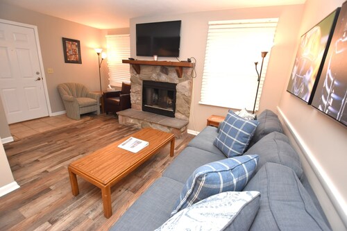 Condo at the University of Notre Dame D3