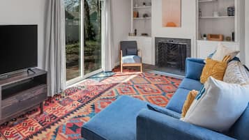 2 bedrooms, Internet