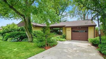 House | 3 bedrooms, Internet