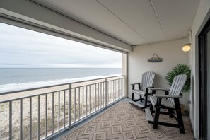 Property grounds - New Listing! Lovely Two Bedroom Oceanfront Condo With a Great Mid-Town Location (Ocean City)