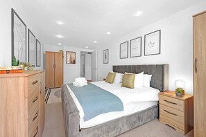 2 bedrooms, Internet, bed sheets