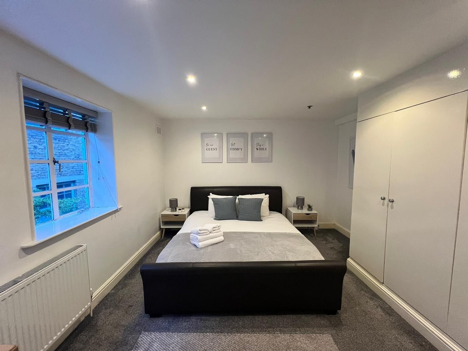 1 habitación, tabla de planchar con plancha, internet y ropa de cama 