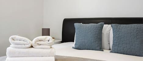 1 bedroom, Internet, bed sheets