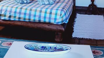 3 bedrooms, WiFi, bed sheets, wheelchair access