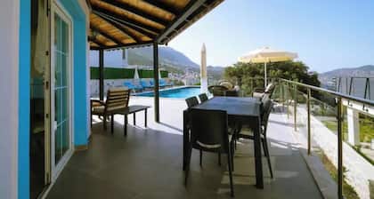 +child pool