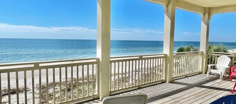 Beachfront, Hot Tub, Pet Friendly 5 BR, Community Pool