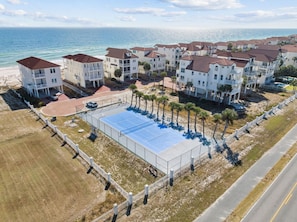 Sports court - Beachfront, Hot Tub, Pet Friendly 5 BR, Community Pool (St. George Island)