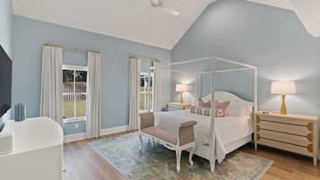 4 bedrooms, iron/ironing board, free WiFi, bed sheets