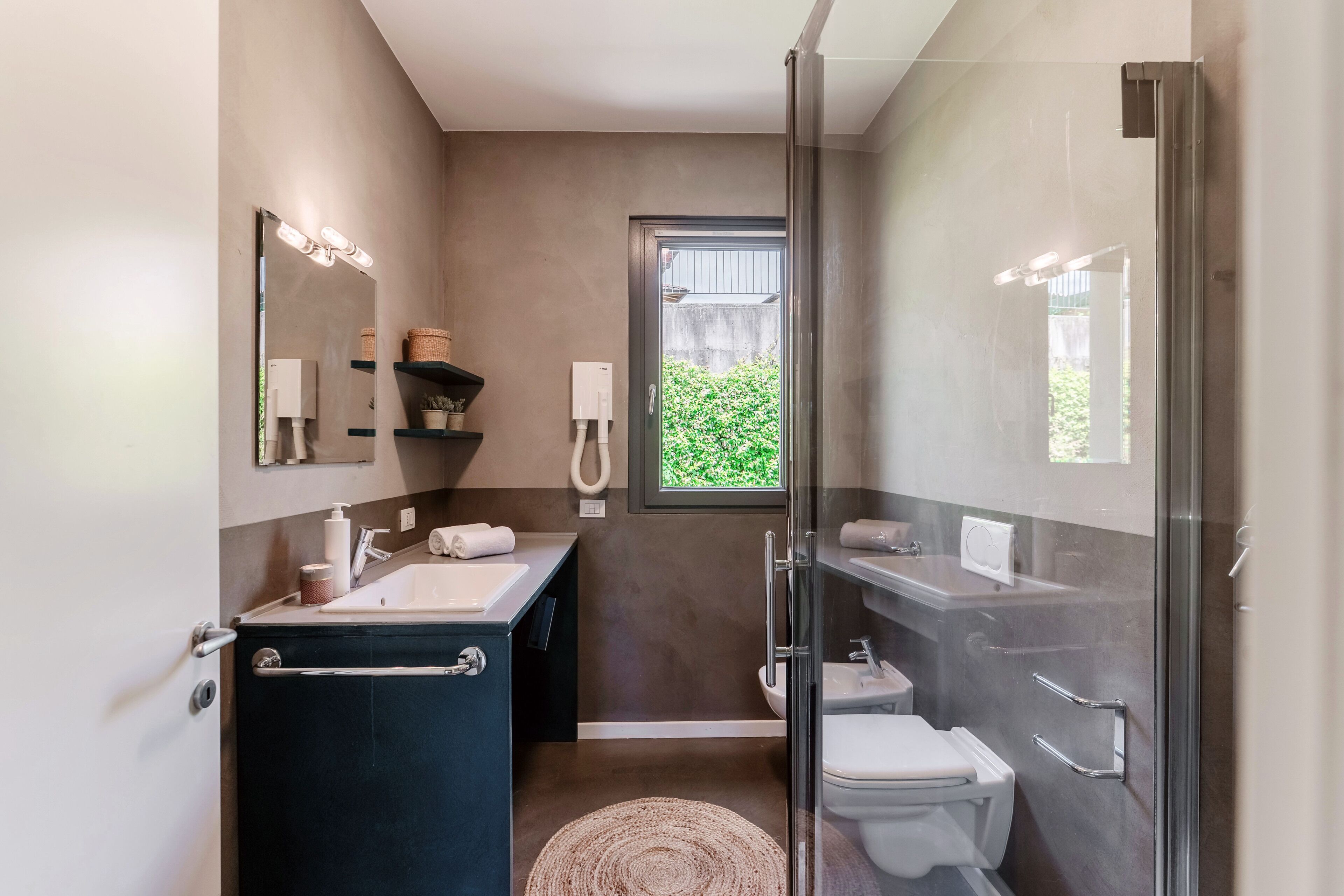 Apartment | Bathroom
