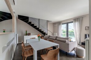 Appartement | Aire de séjour | Téléviseur de 30 po avec télévision numérique
