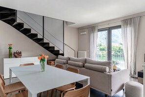 Appartement | Aire de séjour | Téléviseur de 30 po avec télévision numérique