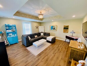 Smart TV, ping pong, books