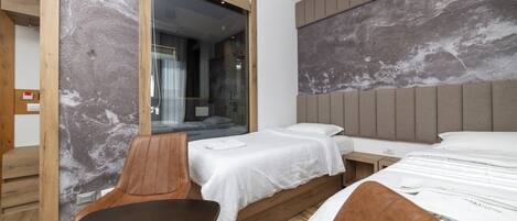 Chambre Confort avec lits jumeaux, balcon