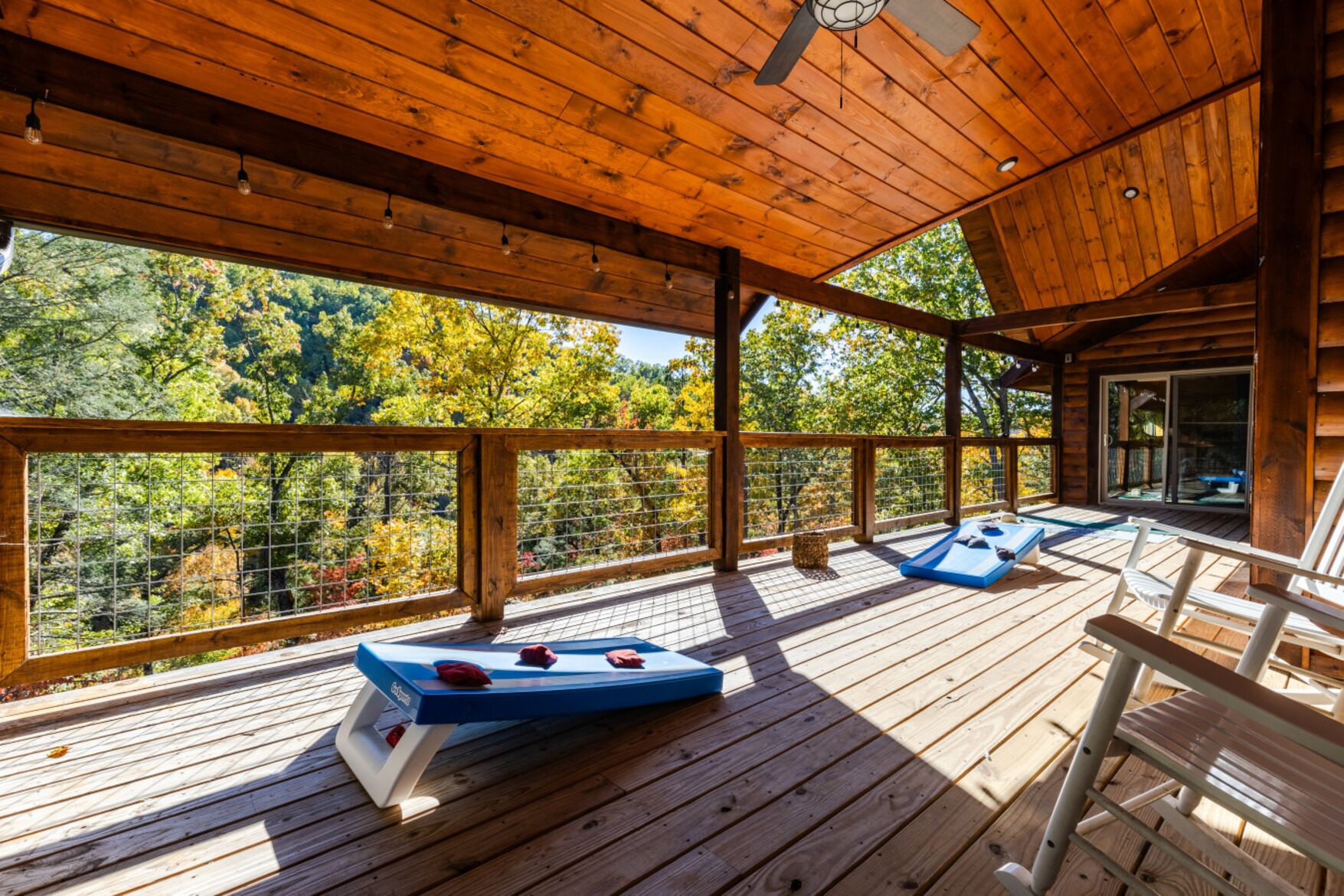 Familjestuga - utsikt mot bergen | Balkong