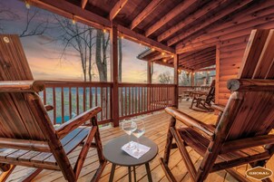 เคบินสำหรับครอบครัว, วิวภูเขา | วิวระเบียง