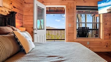 Cabaña familiar, vista a la montaña | 4 habitaciones, escritorio y wifi gratis