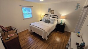 3 dormitoris, planxa i posts de planxar, wifi i roba de llit