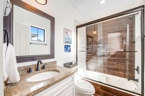 Casa, letti multipli (Sundaze) | Bagno | Asciugamani, sapone, carta igienica