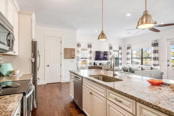 Talo, useita sänkyjä (Sundaze) | Yksityinen keittiö